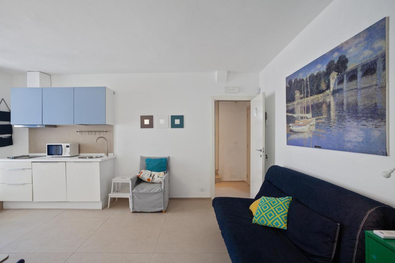 Casalmare Apartments One Step From The Sea Mola di Bari Eksteriør bilde