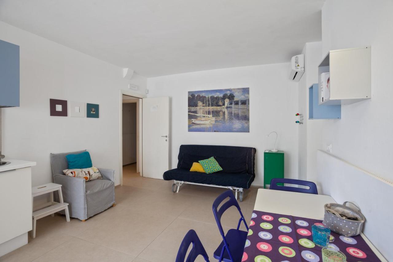 Casalmare Apartments One Step From The Sea Mola di Bari Eksteriør bilde